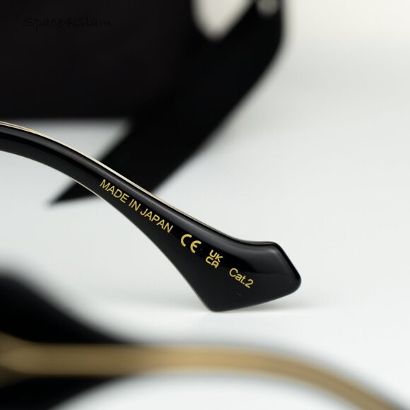 Gucci Women Sunglasses Black Crystal Grey Gradient Butterfly GG1552S 001 NEW